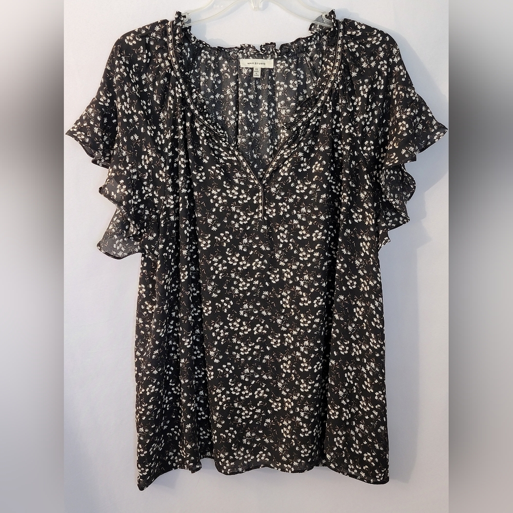 Max Studio Black Floral Blouse Size 1X